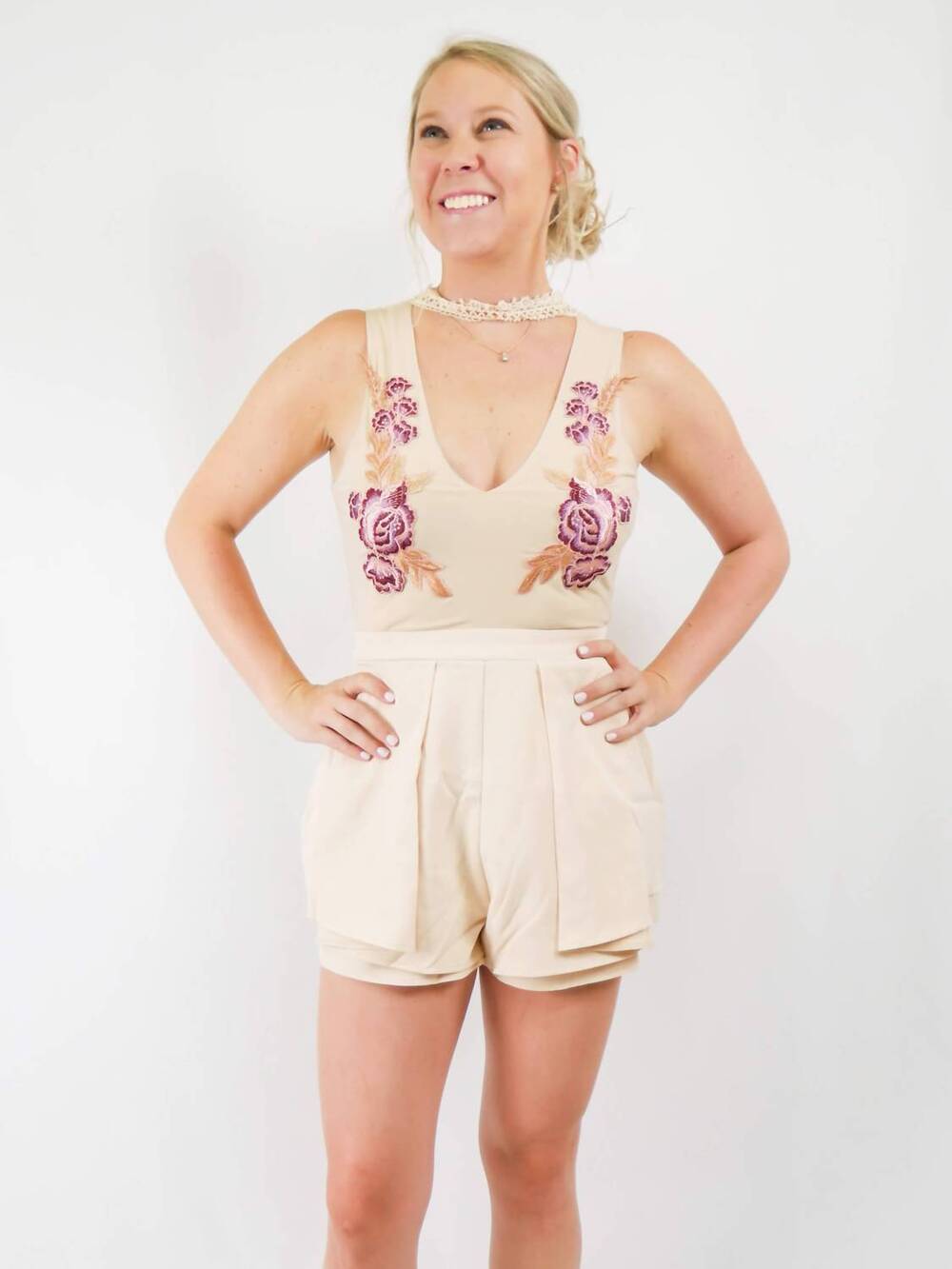 NEW ONE & ONLY sleeveless romper with florals in nude